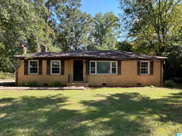 239 LAKE DRIVE CIRCLE NE, Birmingham, AL 35215