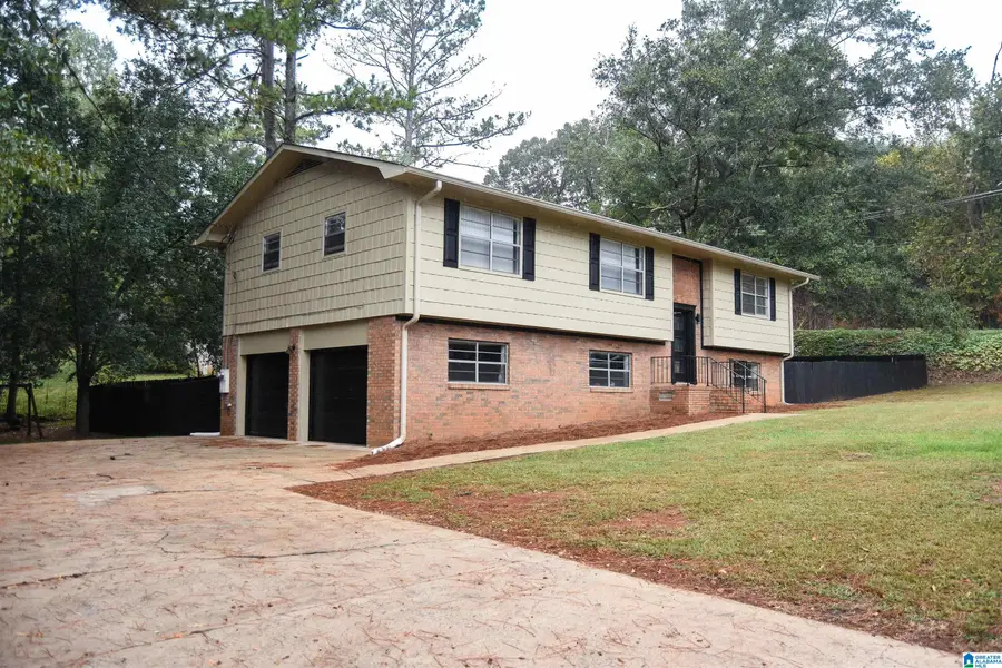 800 PECANWOOD DRIVE, Anniston, AL 36207 - #3