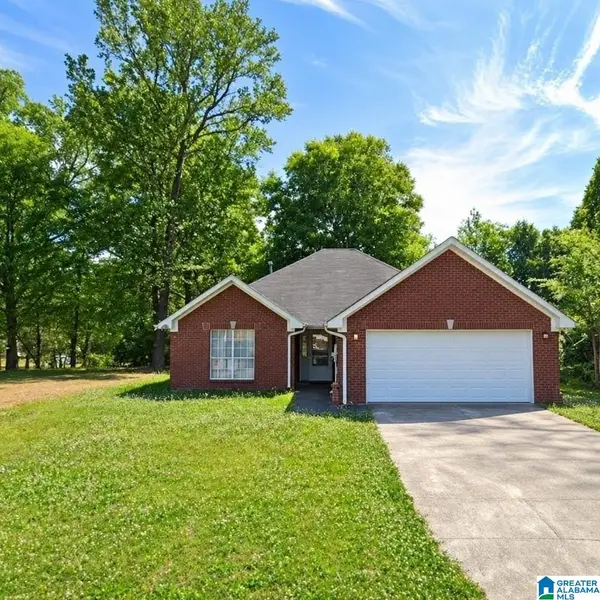 529 LAKESIDE CIRCLE, Center point, AL 35215