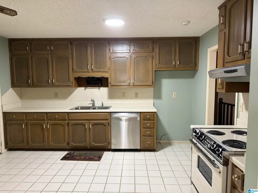 2348 CHANDABROOK DRIVE, Pelham, AL 35124 - #3