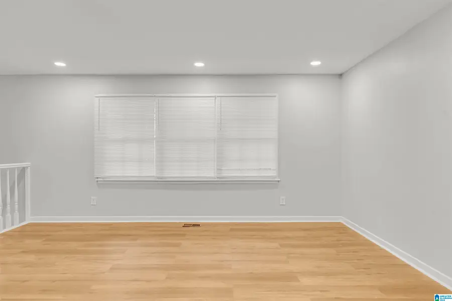 1622 5TH STREET NW, Center Point, AL 35215 - #3