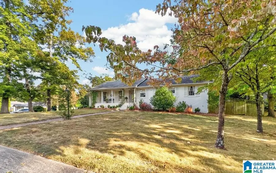 2709 MOUNT ROYAL CIRCLE, Mountain Brook, AL 35216 - #3