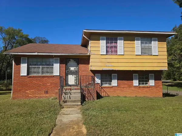 2400 33RD STREET SW, Birmingham, AL 35221
