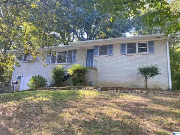 2248 4TH PLACE CIRCLE NE, Center point, AL 35215