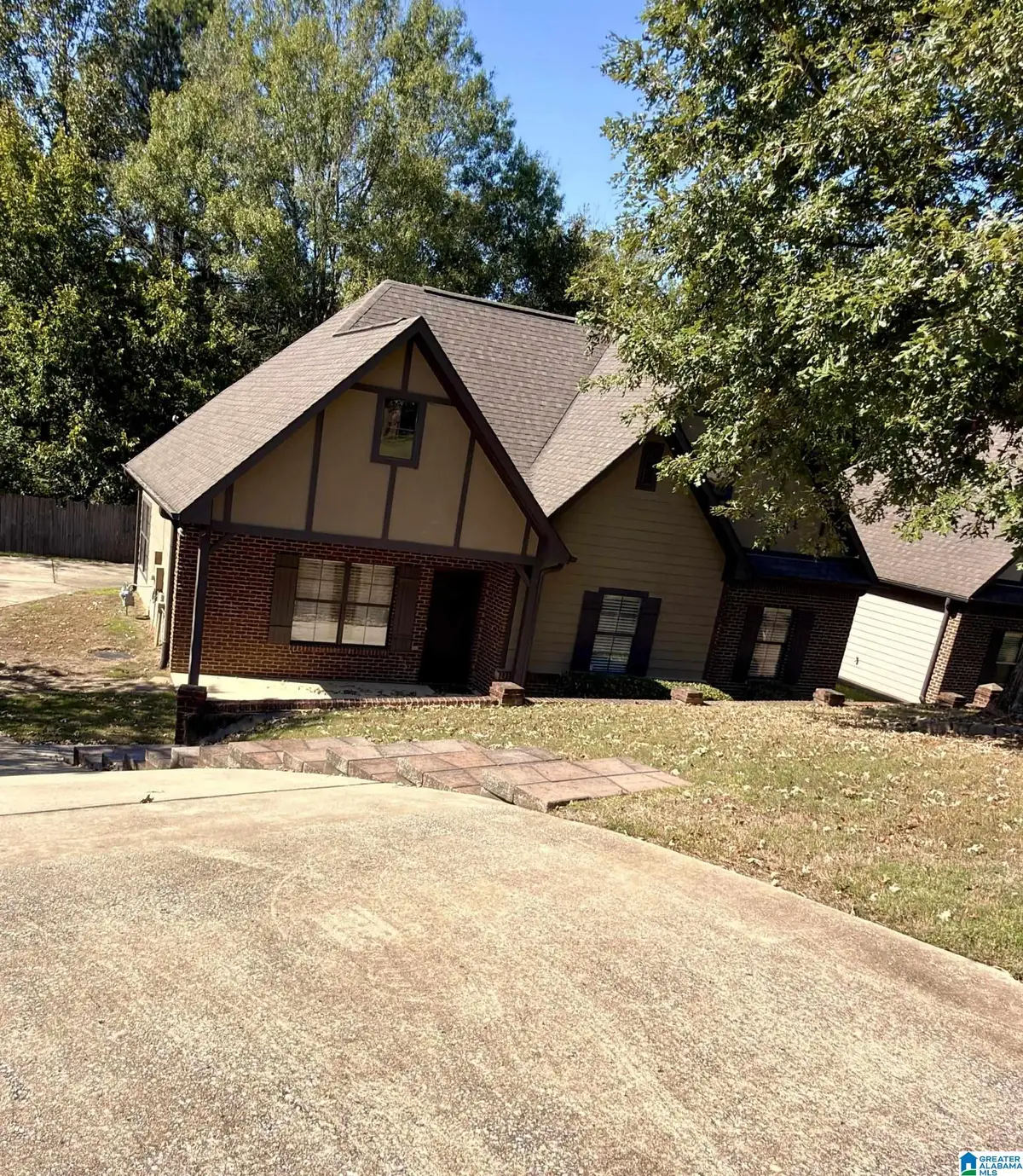 160 EAGLE COVE DRIVE, Pelham, AL 35124 - #1