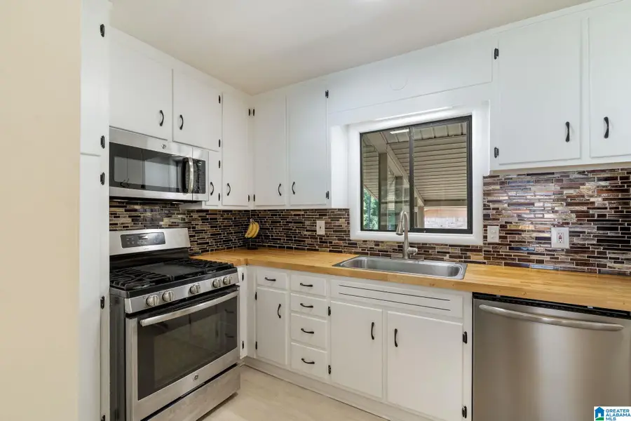 201 BERKSHIRE DRIVE, Irondale, AL 35210 - #3