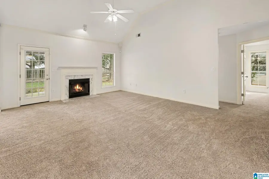 724 BARKLEY CIRCLE, Alabaster, AL 35007 - #2