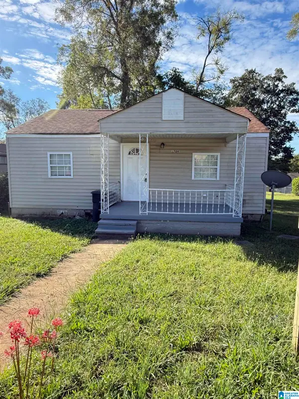 1709 2ND COURT W, Birmingham, AL 35208