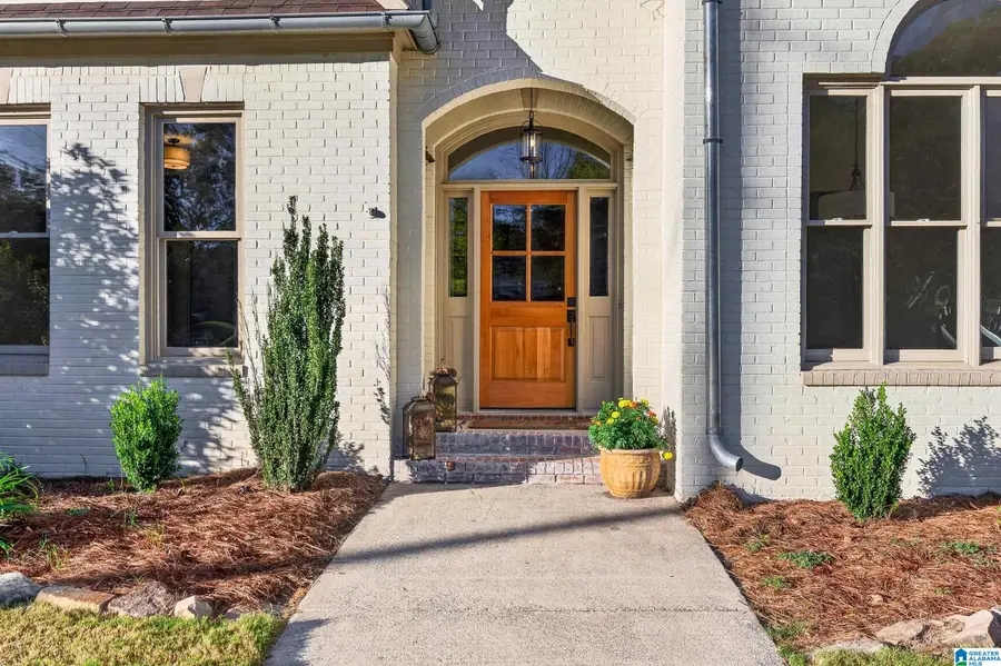 6302 MOUNTAINVIEW CIRCLE, Gardendale, AL 35071 - #2