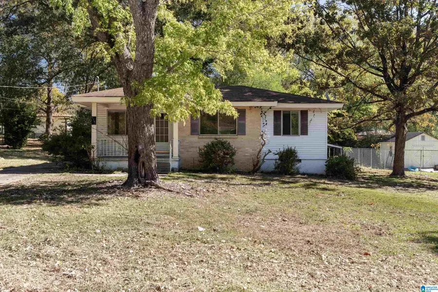 2205 NE 2ND PLACE, Center Point, AL 35215 - #2