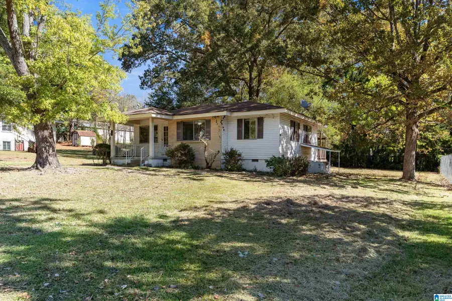 2205 NE 2ND PLACE, Center Point, AL 35215 - #3