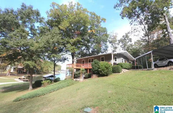 945 W SUNSET DRIVE, Talladega, AL 35160