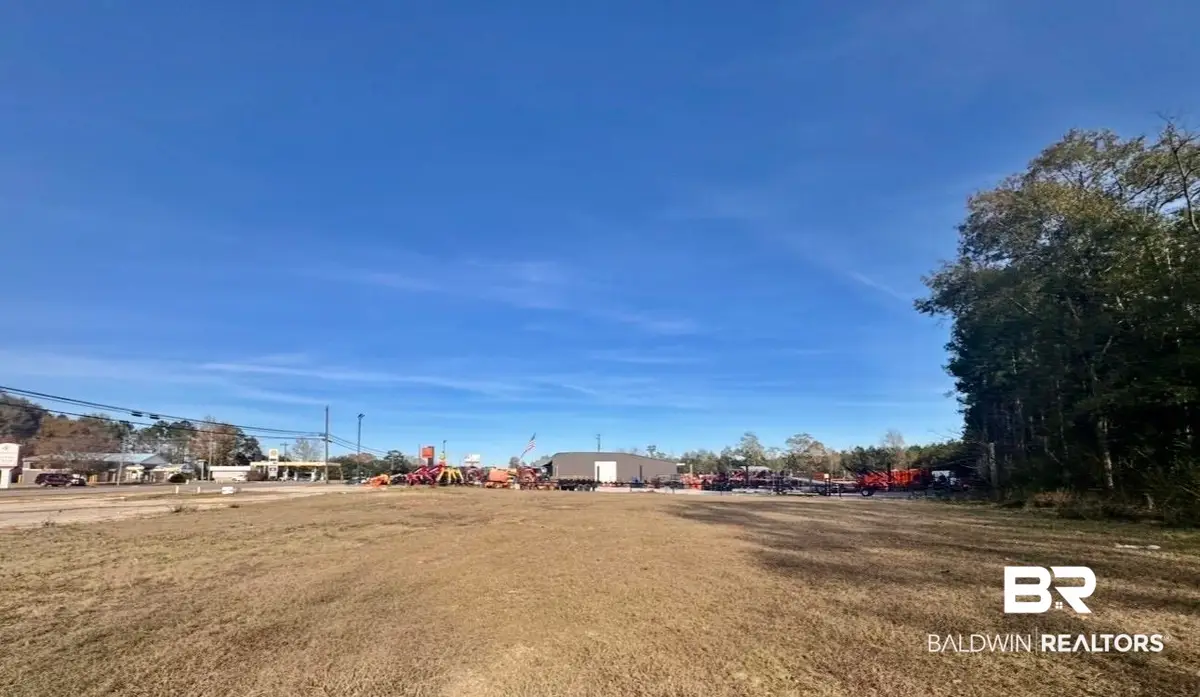3083 S Alabama Avenue, Monroeville, AL 36460 - #1