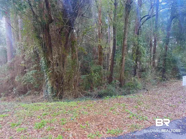 153 Greenbay Circle, Daphne, AL 36526