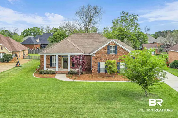 10677 Harwell Court, Daphne, AL 36526