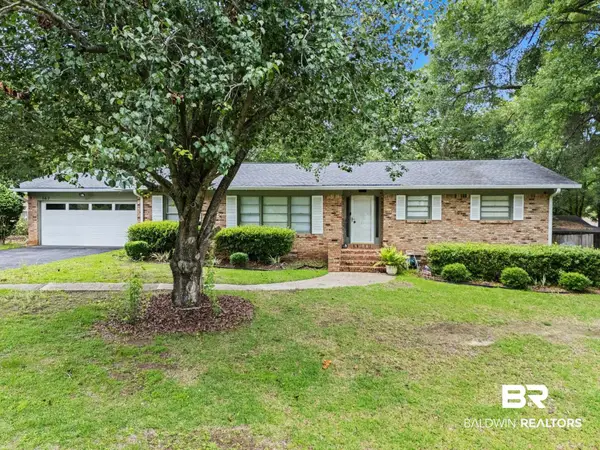 167 Country Club Drive, Daphne, AL 36526