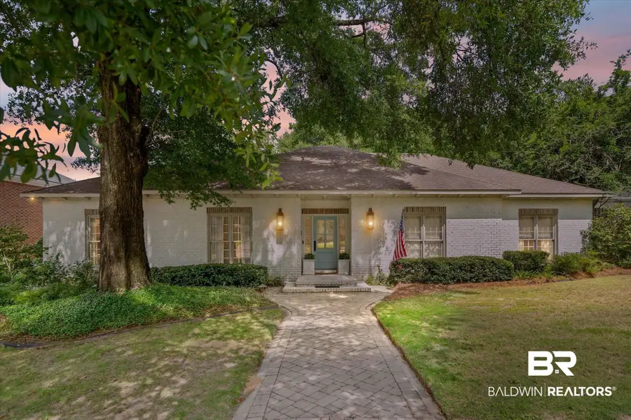 229 W Lakewood Drive, Mobile, AL 36608 - #2