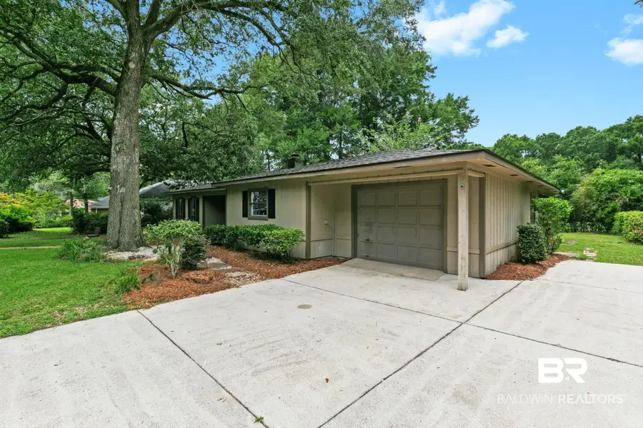 113 Ferncliff Circle, Daphne, AL 36526 - #2