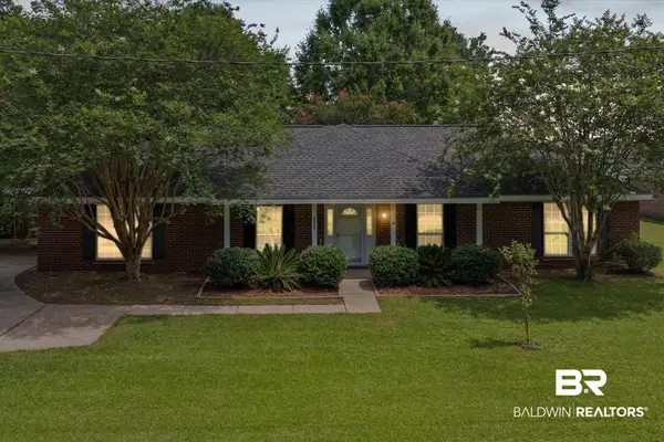33621 Rosalia Avenue, Lillian, AL 36549