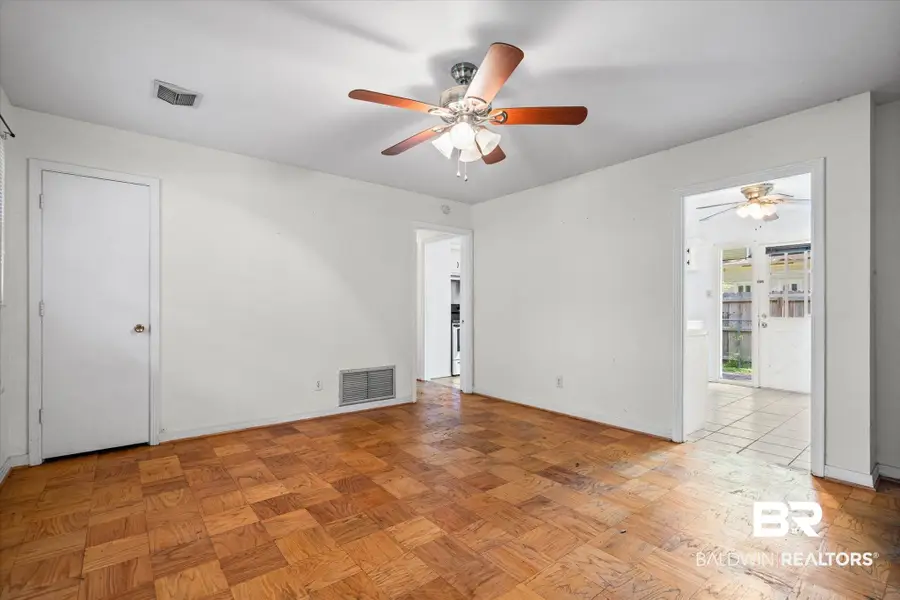 108 Mohawk Street, Mobile, AL 36606 - #3