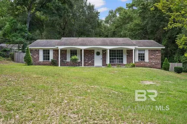 915 Caroline Avenue, Daphne, AL 36526
