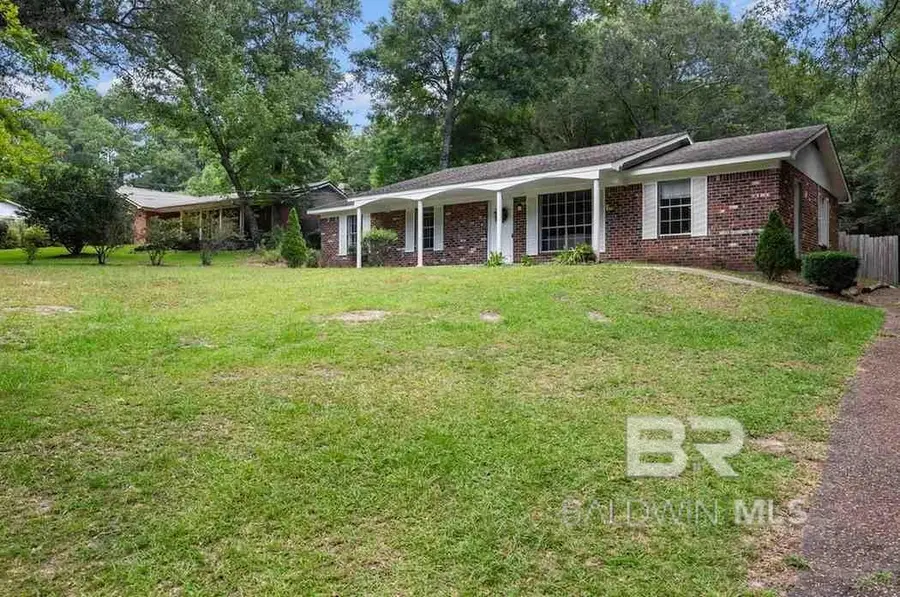915 Caroline Avenue, Daphne, AL 36526 - #2