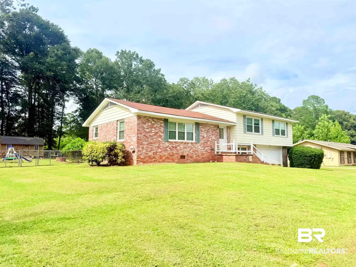 122 Daisy Road, Monroeville, AL 36460 - #1