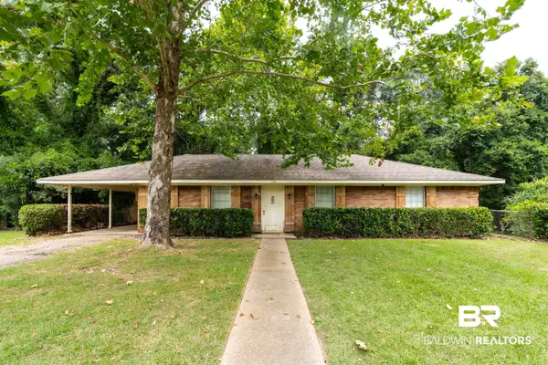 536 Woodlore Drive, Chickasaw, AL 36611