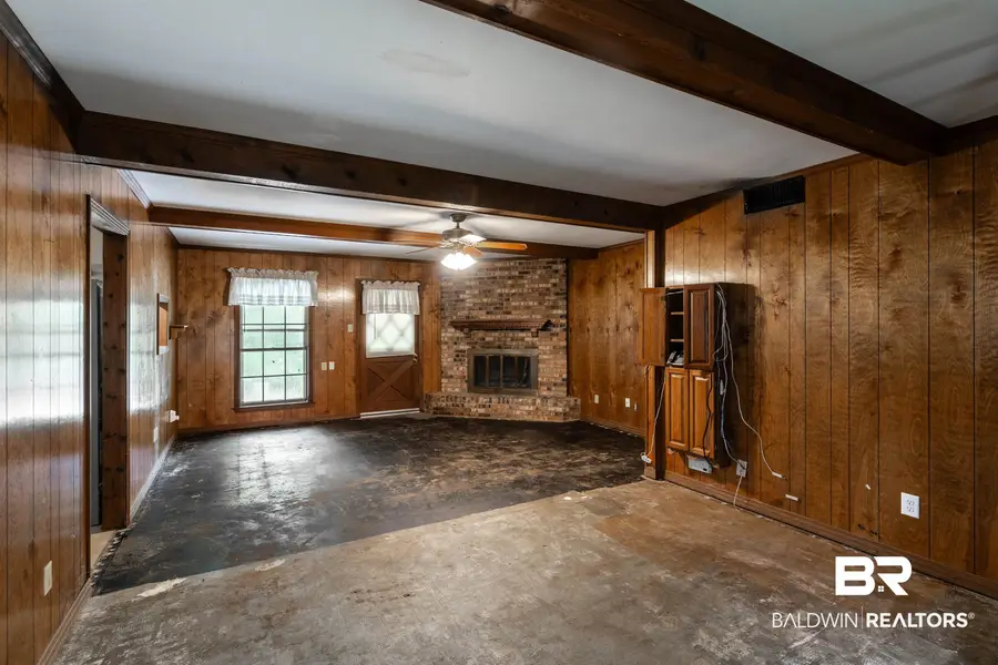 536 Woodlore Drive, Chickasaw, AL 36611 - #2
