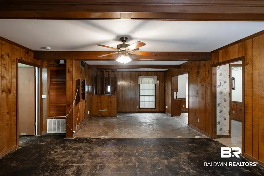 536 Woodlore Drive, Chickasaw, AL 36611 - #3