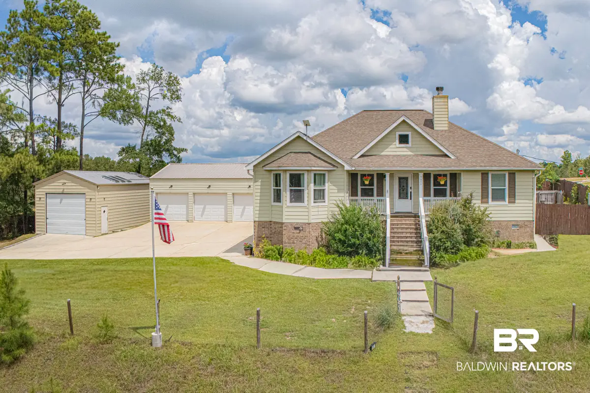 9051 Dolive Rd, Spanish Fort, AL 36527 - #1
