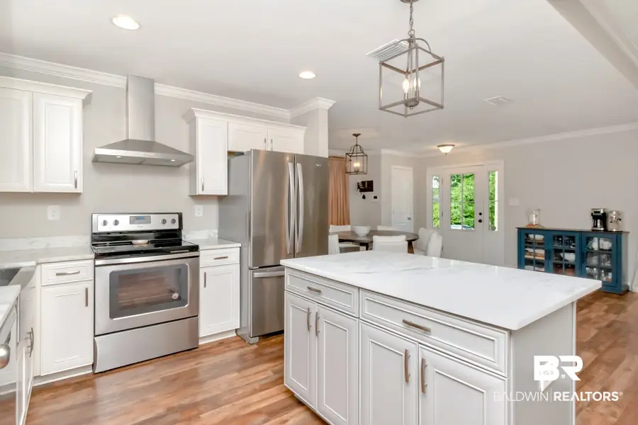 1102 Pinemont Dr, Mobile, AL 36609 - #3