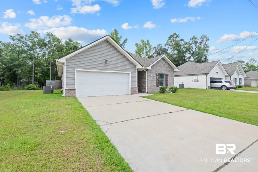 313 Kennesaw Ave, Bay Minette, AL 36507 - #2