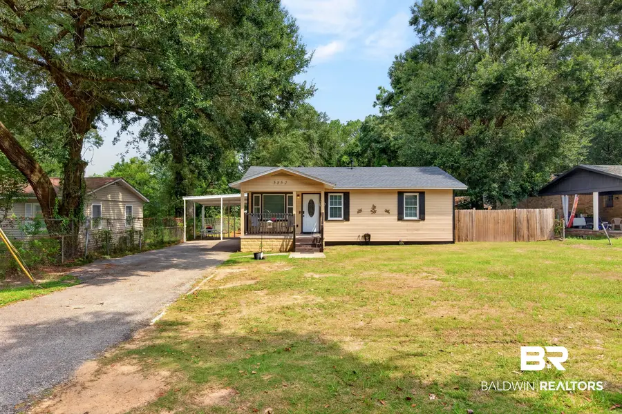 5852 University Avenue, Mobile, AL 36618 - #2