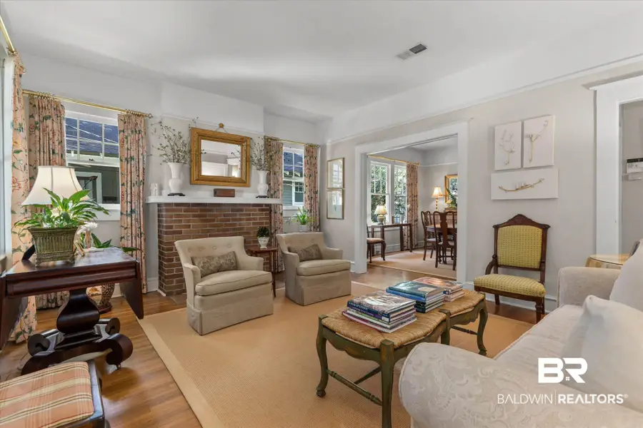 18 Lemoyne Place, Mobile, AL 36604 - #3