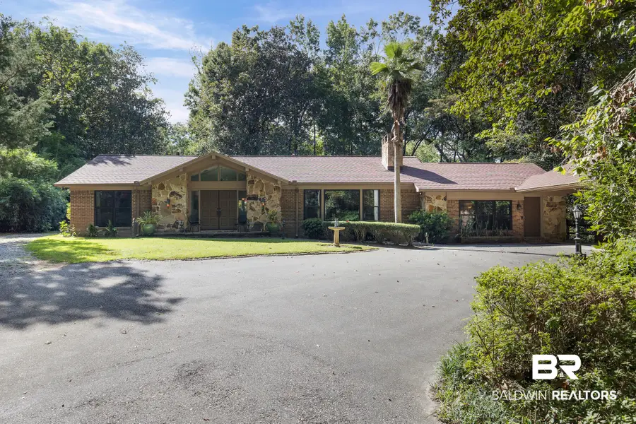 3415 N Riviere Du Chien Loop, Mobile, AL 36693 - #2