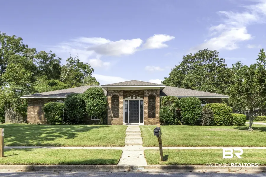 2300 E Christopher Drive E, Mobile, AL 36609 - #2