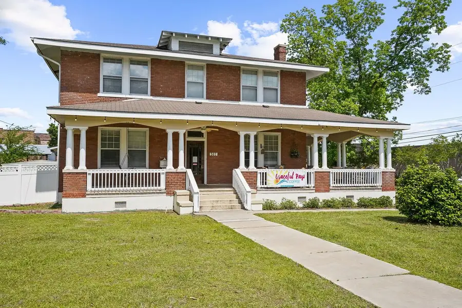 307 S Academy Street, Geneva, AL 36340 - Image #2