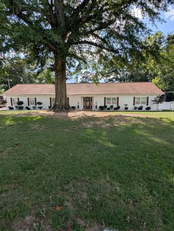 2302 Stonebridge, Dothan, AL 36301
