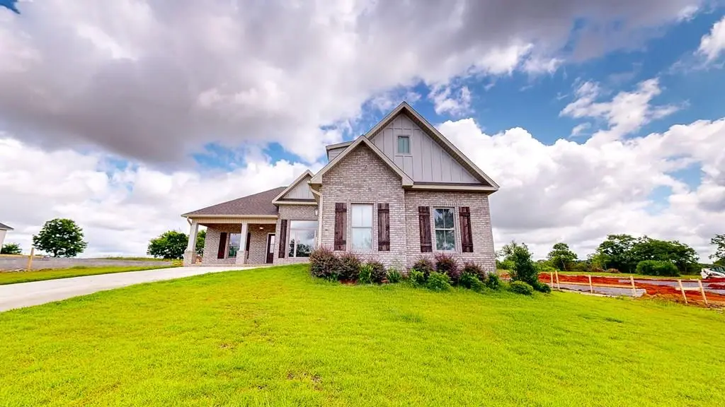 264 Weeping Willow Trail, Headland, AL 36345 - Image #1