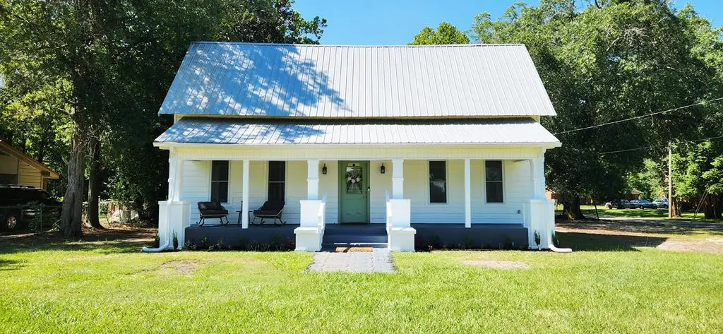 207 W Pullum Street, Samson, AL 36477 - Image #1