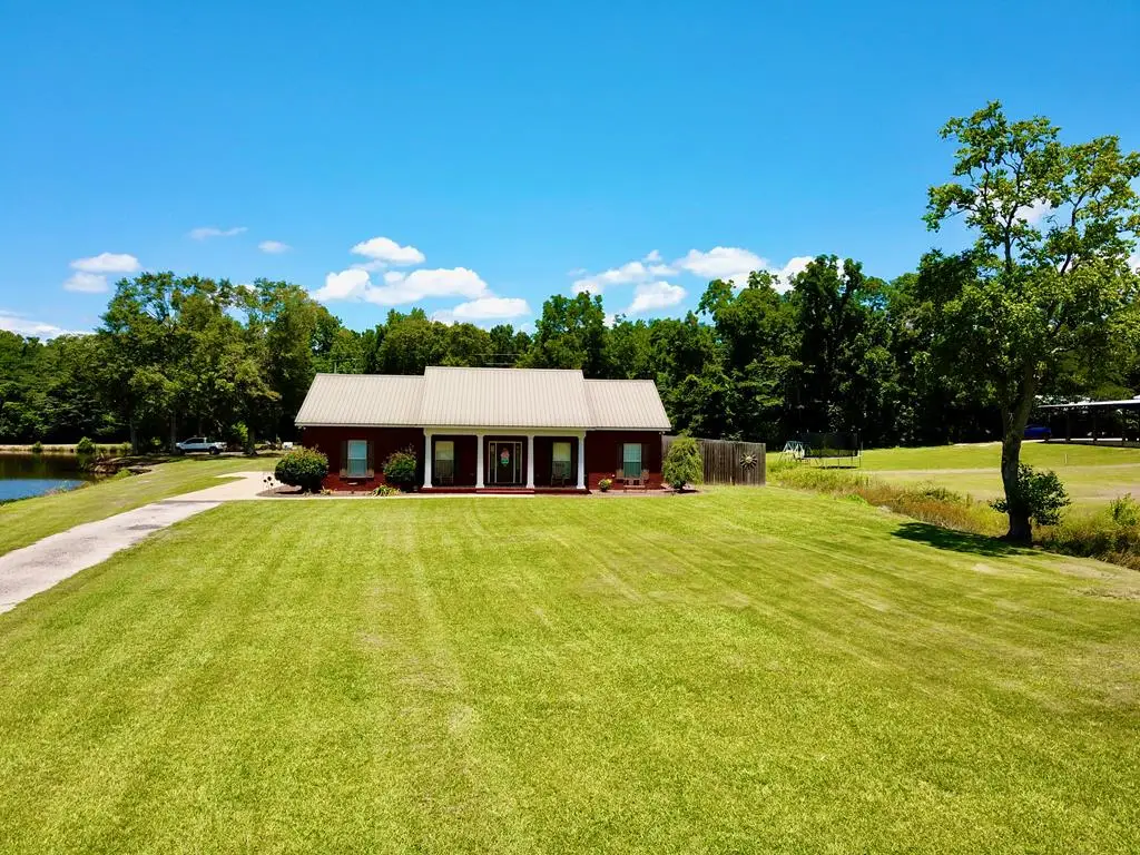 588 W Lawrence Harris Hwy, Slocomb, AL 36375 - Image #1