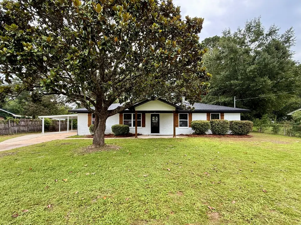 74 Brenda Lane, Newton, AL 36352 - Image #1