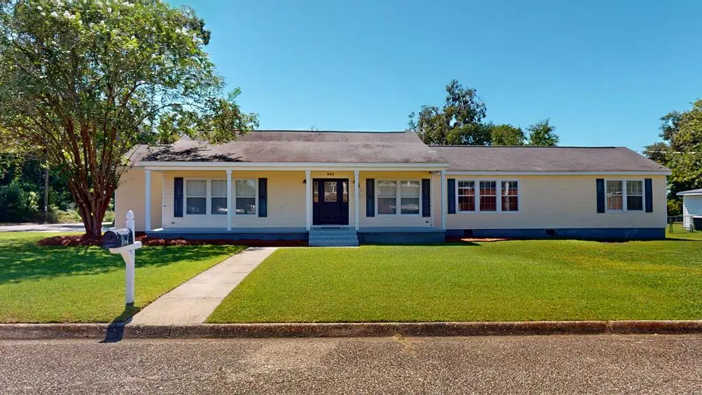 301 W Fulton Street, Hartford, AL 36344 - Image #1