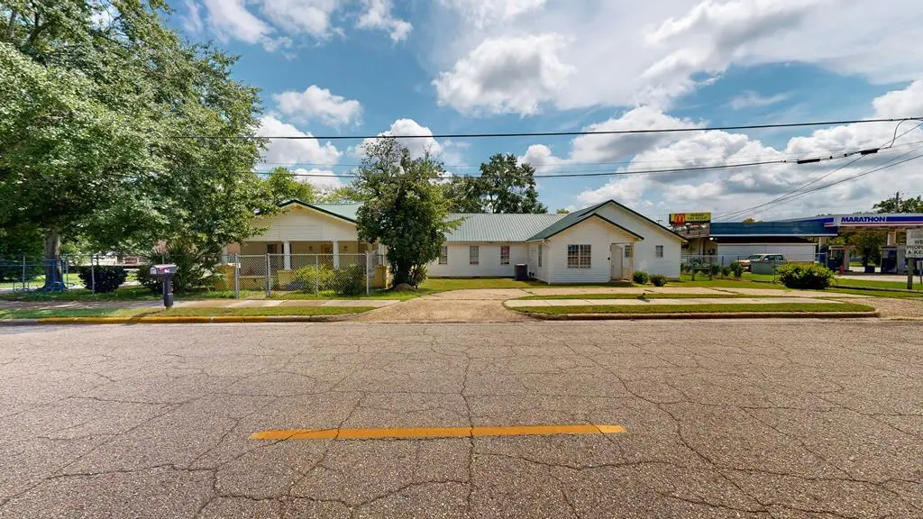 104 N Herring Street, Dothan, AL 36303 - Image #1