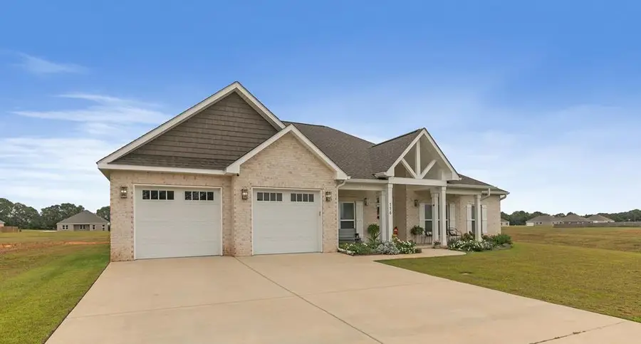 116 Heritage Way, Headland, AL 36345 - Image #2