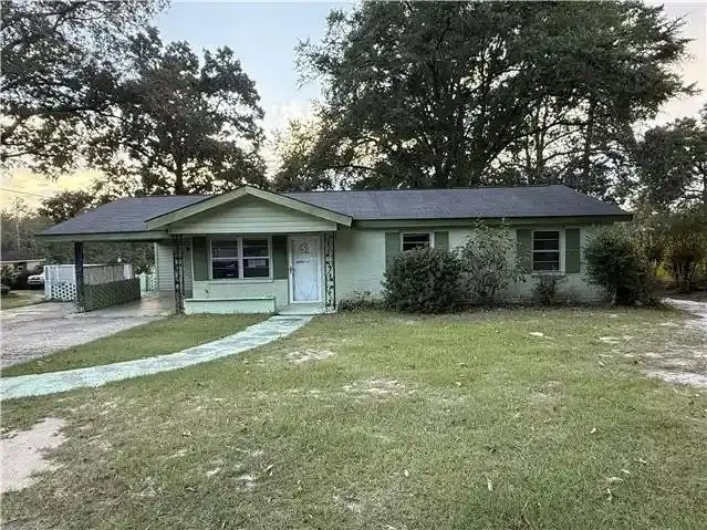 104 S Bryant St, Abbeville, AL 36310 - Image #1