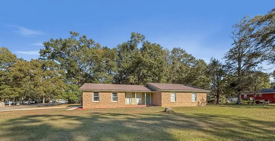 138 Vann Drive, Ashford, AL 36312 - Image #2