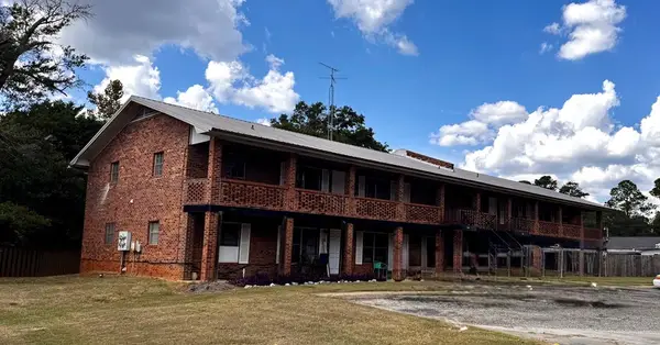 205 Daniels St, Midland City, AL 36350