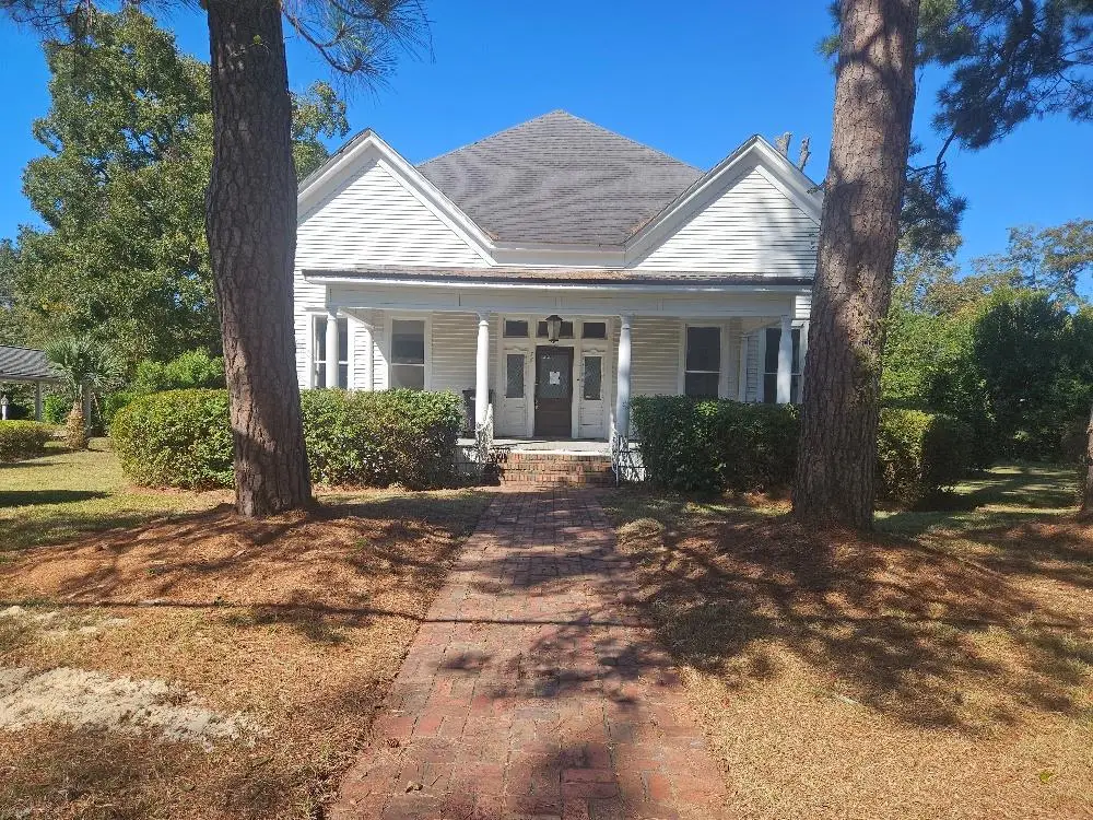 77 E King St, Newton, AL 36352 - Image #1